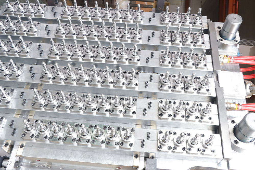 [APEX MOULD] – Premier Preform Mold Manufacturer