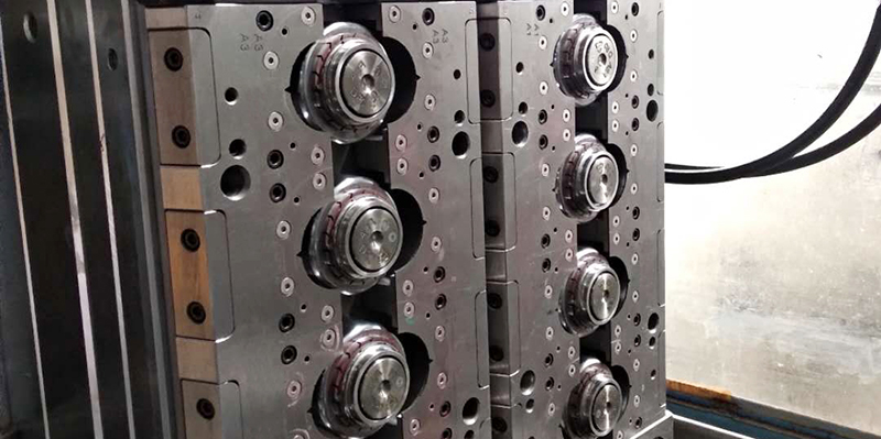Customized Plastic Bottle Cap Mold Manufacturers & Factory