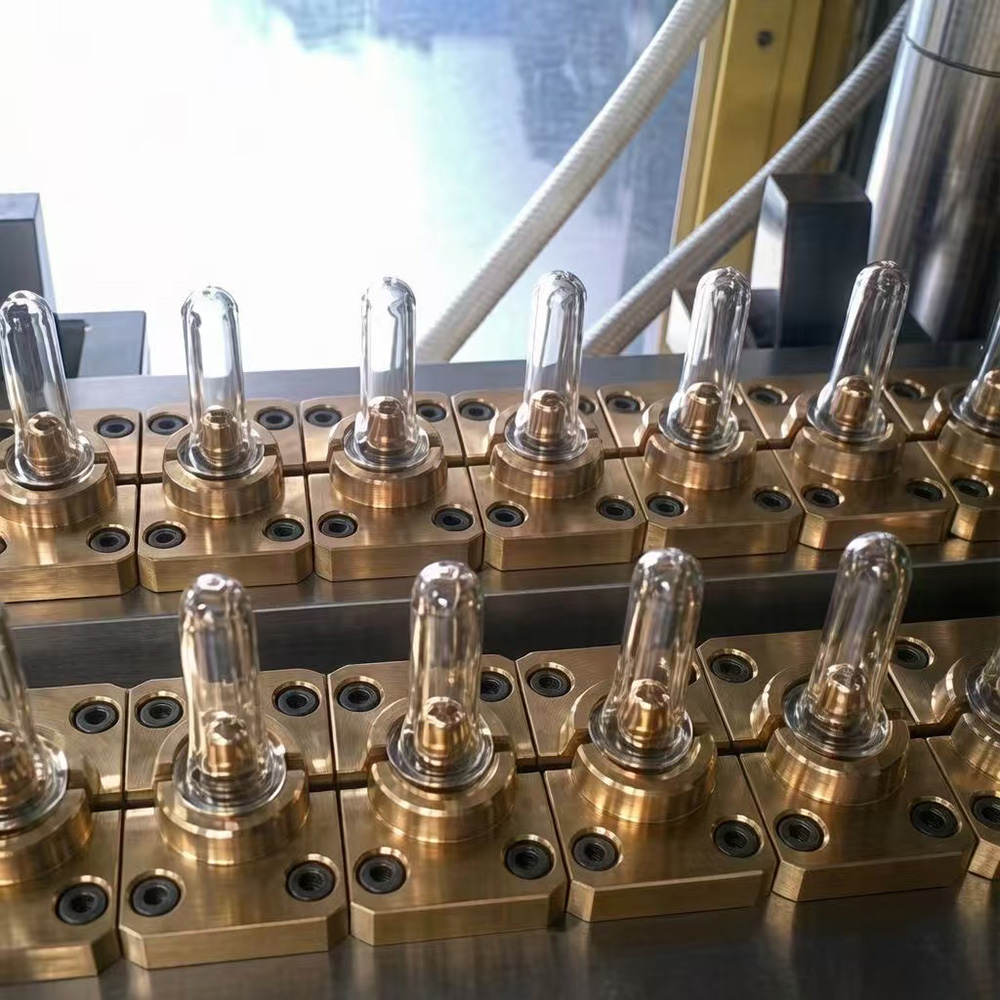 Case Study: Running 50% rPET Without Cycle Time Penalty on a 72-Cavity Preform Mold